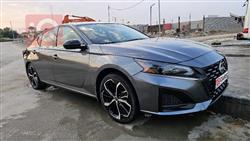 نيسان ألتيما